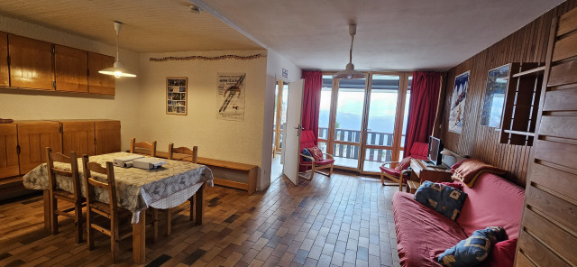 Intérieur salon séjour 2P8 Motel 19 Chamrousse