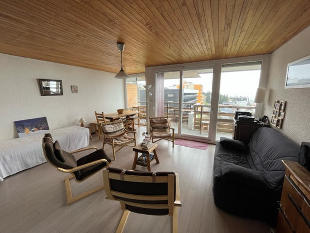 interieur-salon-sejour-2pc6-cytises405-chamrousse