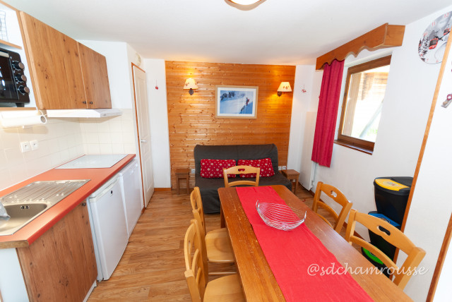 Chamrousse reservation rental apartment 2 rooms cabin 6 people studio 41m² villages du bachat ski resort mountain grenoble isère alps France