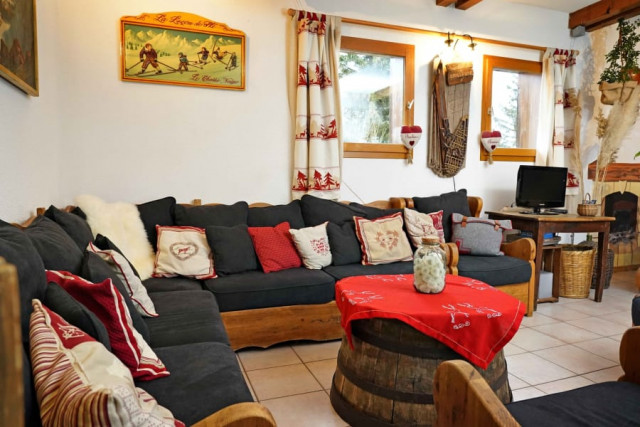 Intérieur salon séjour l'Etape de Fanfoué Chamrousse