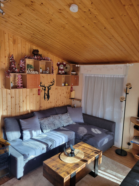 Intérieur salon séjour Le Chalet des cimes 30 Chamrousse