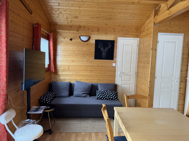 Intérieur salon séjour Le Chalet des Cimes 39 Chamrousse