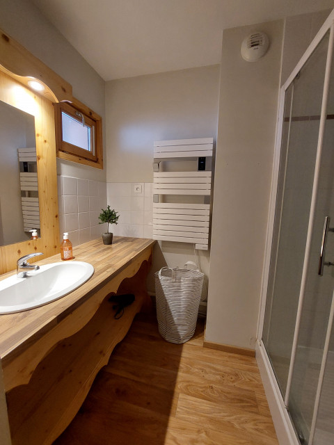 la-grive-7-salle-de-bain-douche-6208274