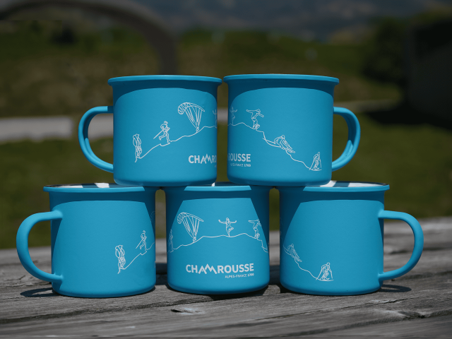 Mugs bleu en métal mat Chamrousse