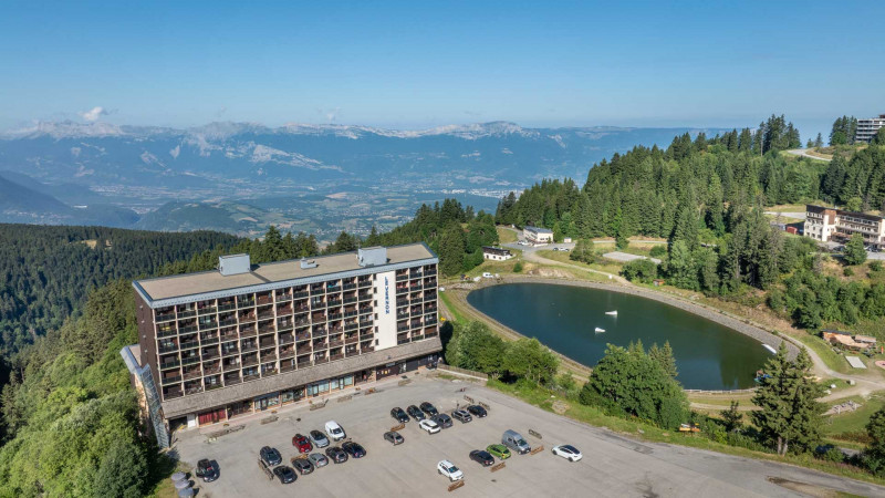 EXTERIEURCHAMROUSSE_11_0