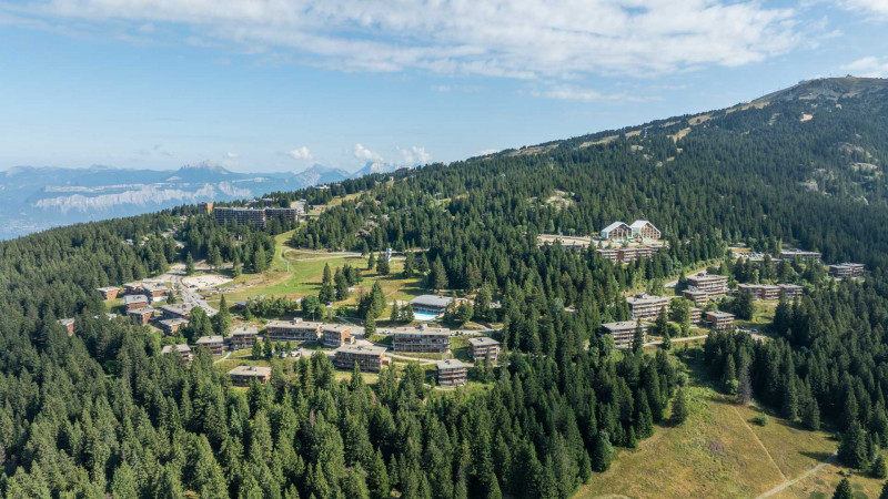 EXTERIEURCHAMROUSSE_04_0