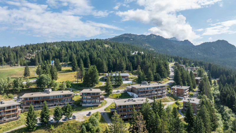 EXTERIEURCHAMROUSSE_08_0