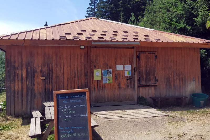 Centre équestre chevaux Plateau de l'Arselle été 2023