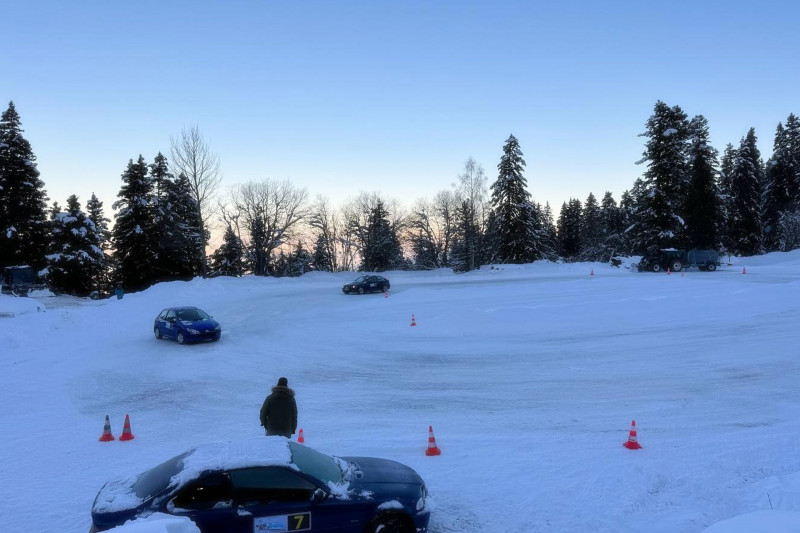 Chamrousse snow and ice driving circuit