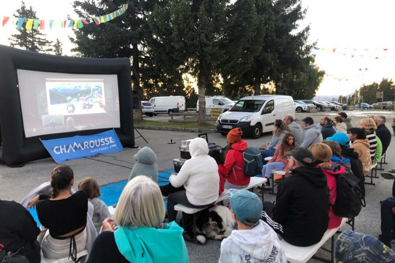 Projection film montagne en plein air Chamrousse 1750