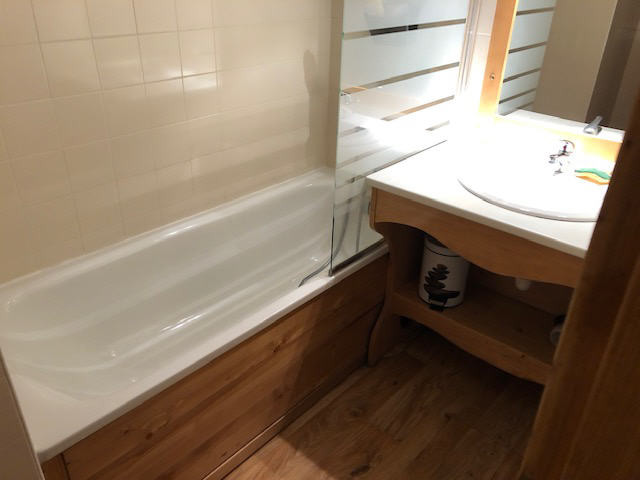 astera12-salle-de-bain-2695843