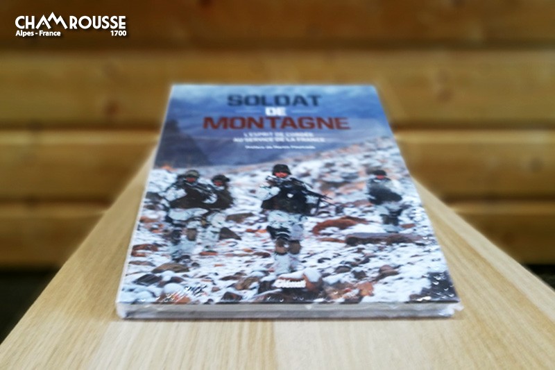 Chamrousse boutique souvenir livre 130 ans troupe montagne militaire soldat chasseur alpin station grenoble ski isère alpes france
