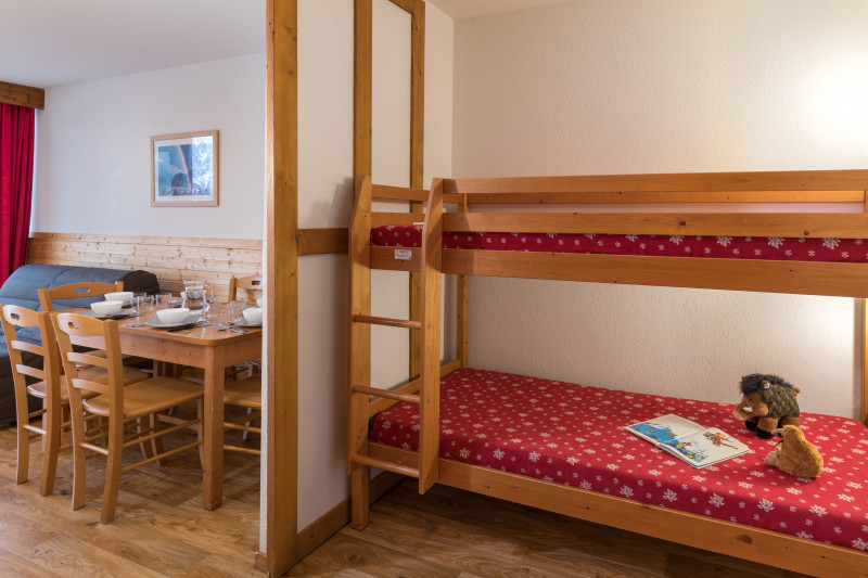 Chamrousse réservation location appartement 2 pièces 6 personnes PMR bachat station ski montagne grenoble isère alpes France