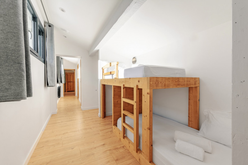 Chamrousse réservation location chalet 7 pièces, 15 personnes 150m² L'étincelle côté lac station ski montagne grenoble isère alpes France