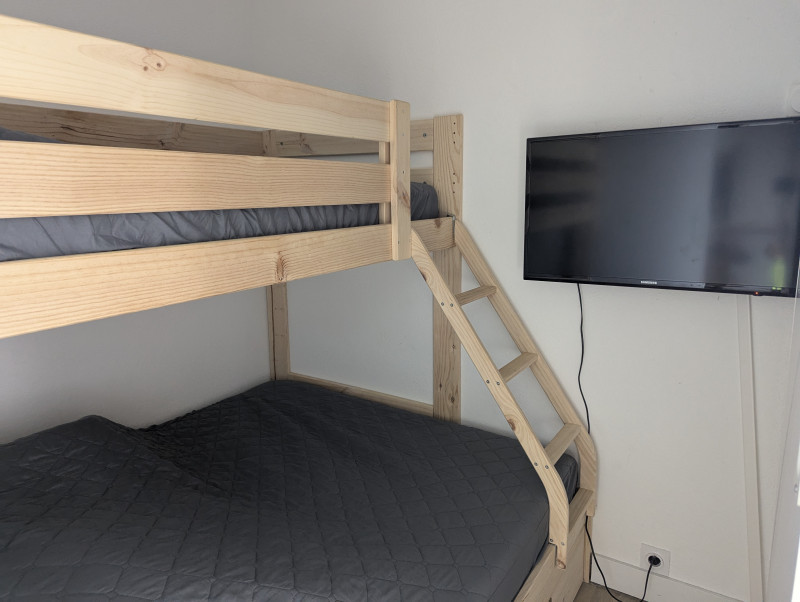 Chamrousse reservation rental apartment 2 rooms 4 people 25m² edelweiss ski resort mountain grenoble isère alps France