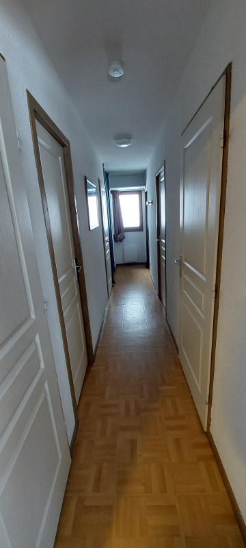 Intérieur couloir Ecrin des neiges C06 Chamrousse