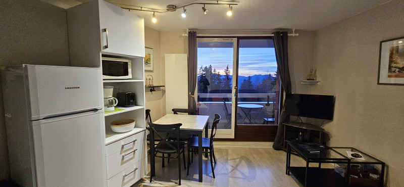 Chamrousse réservation location 2 pièces cabine 5 personnes 30m² marmottes station ski montagne grenoble isère alpes France