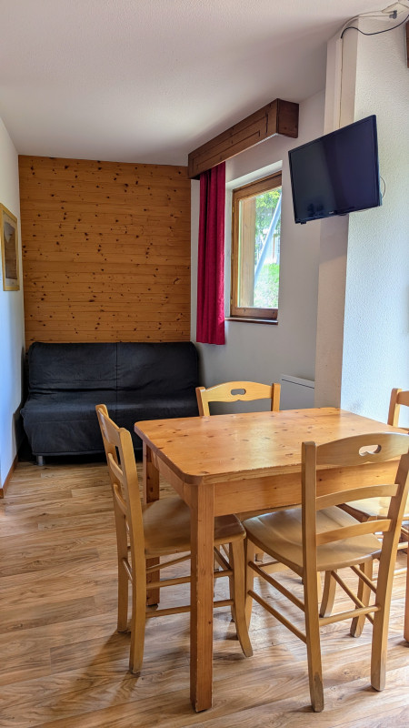 Chamrousse réservation location appartement 2 pièces 4 personnes bachat station ski montagne grenoble isère alpes France