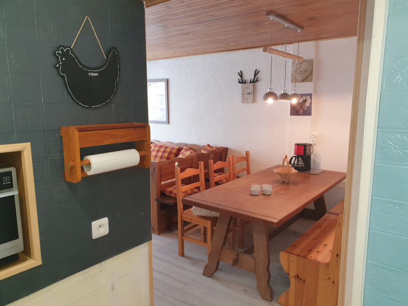 Chamrousse réservation location chalet 3 pièces, 6 personnes 46m² Le centre commercial 113 station ski montagne grenoble isère alpes France