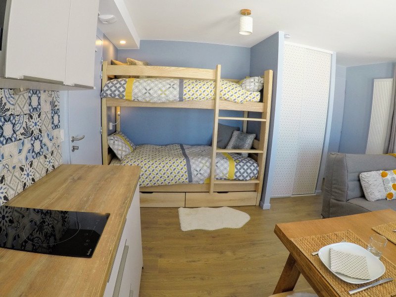 Chamrousse réservation location chalet studio, 4 personnes 25m² Le chalet le cembro station ski montagne grenoble isère alpes France