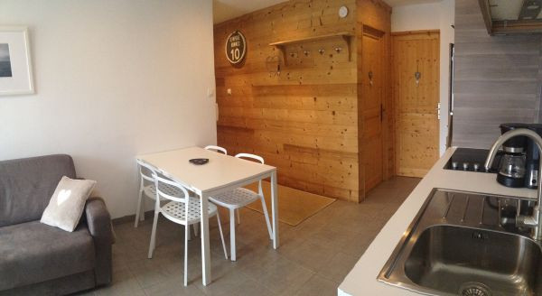 Chamrousse réservation location appartement 2 pièces 4 personnes 30m² Les Gentianes 101 station ski montagne grenoble isère alpes France