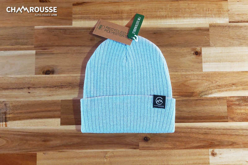 Chamrousse bonnet bleu clair logo icotype boutique souvenir cadeau station ski montagne grenoble isère alpes france
