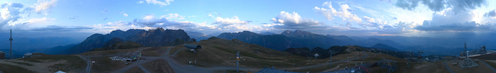 Webcam Chamrousse 2250 - La Croix de Chamrousse Webcam Chamrousse 2250 - La Croix de Chamrousse
